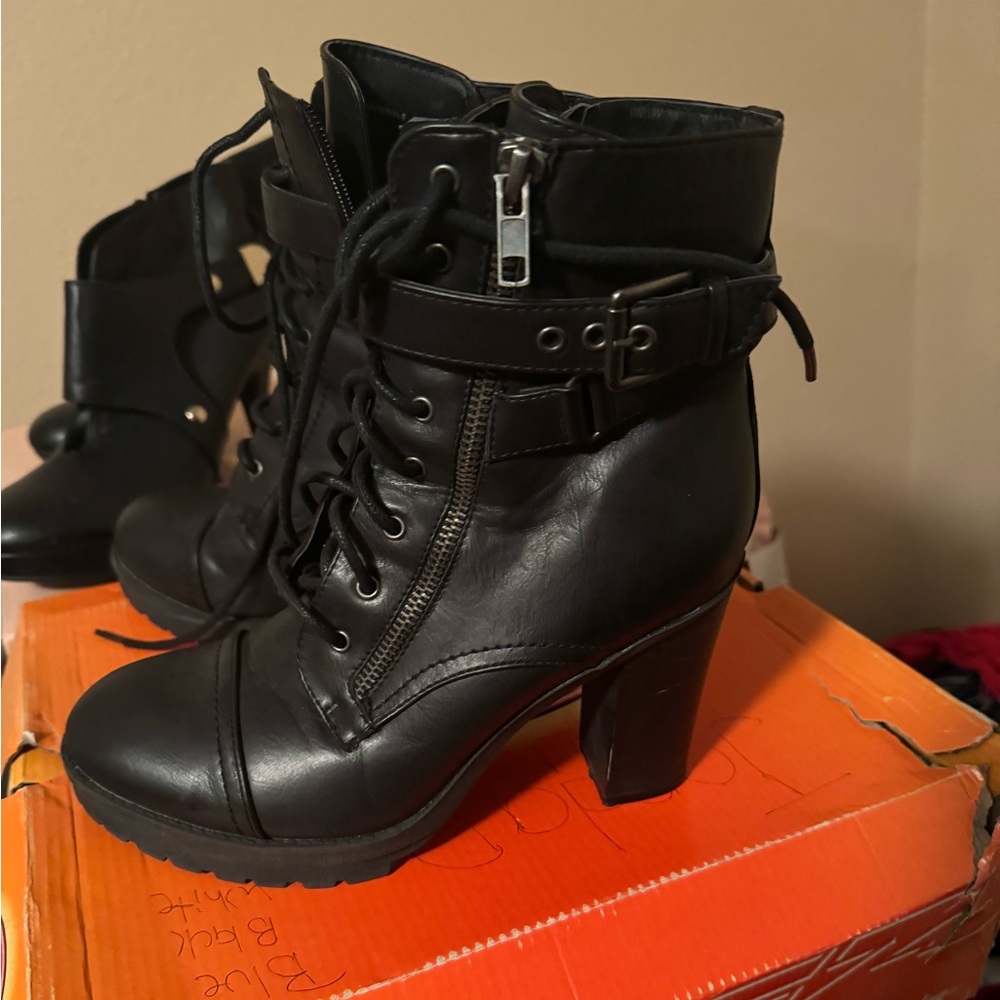 Black Boots